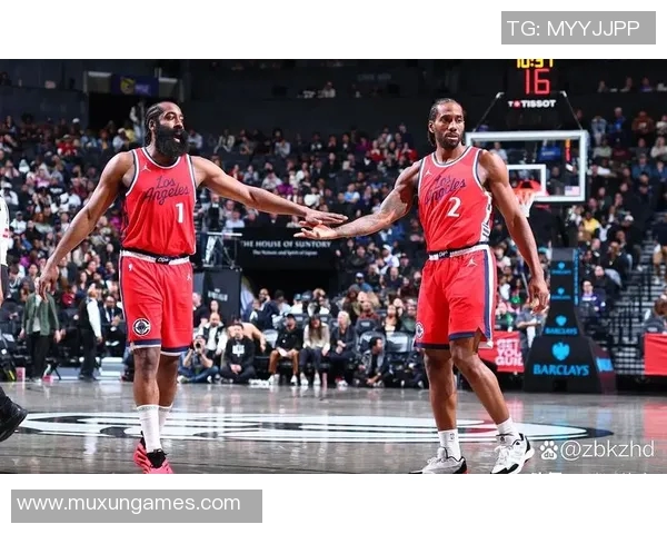 NBA季中锦标赛观察：揭示新赛制对球队表现与球员成长的深远影响